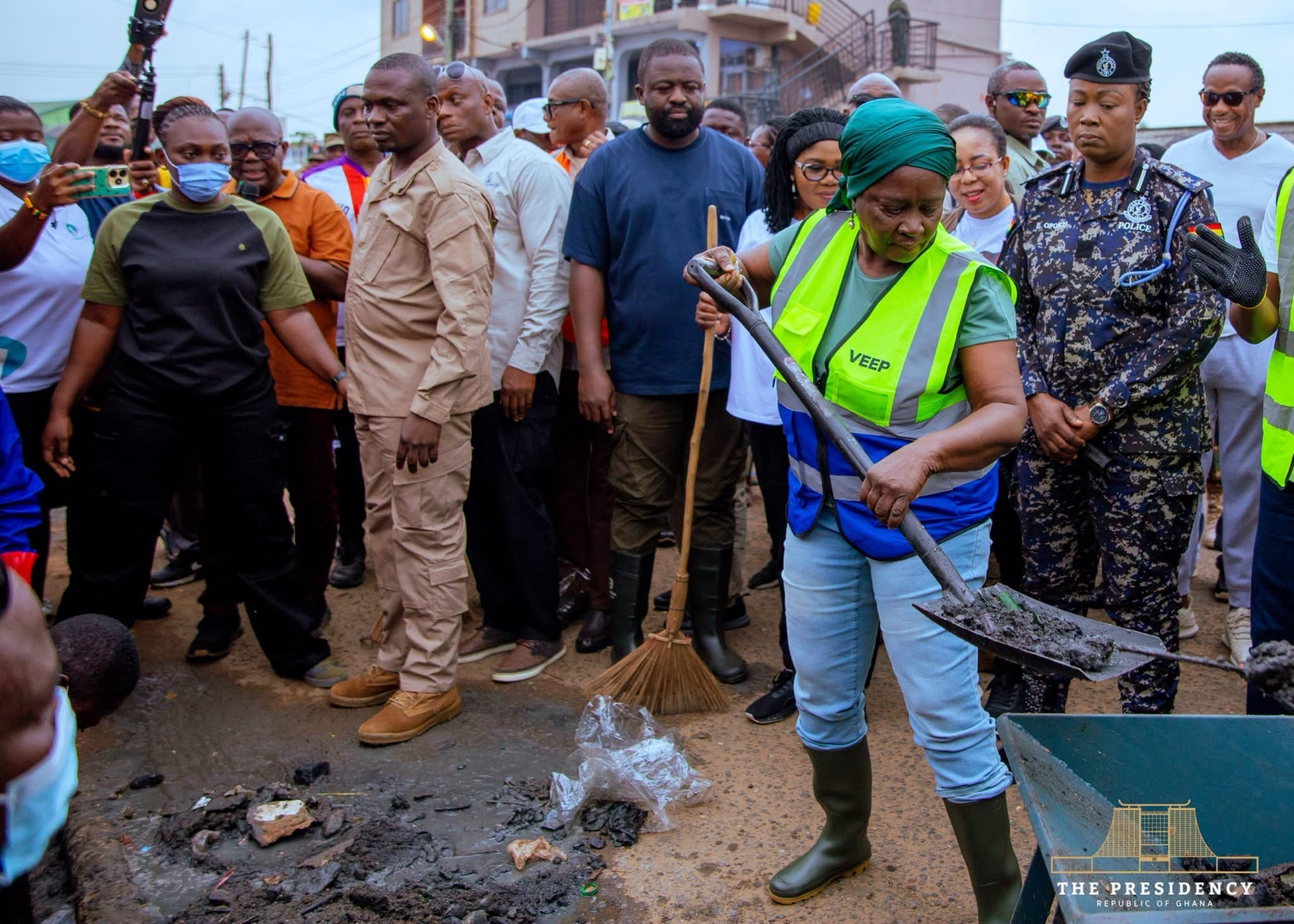 Vice President Naana Jane Opoku-Agyemang Leads National Clean-Up Exercise, Inspires Ghanaians
